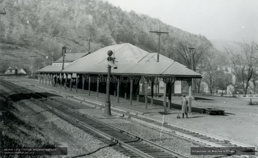 Postcard: Railroad Station, Shelburne Falls, Massachusetts